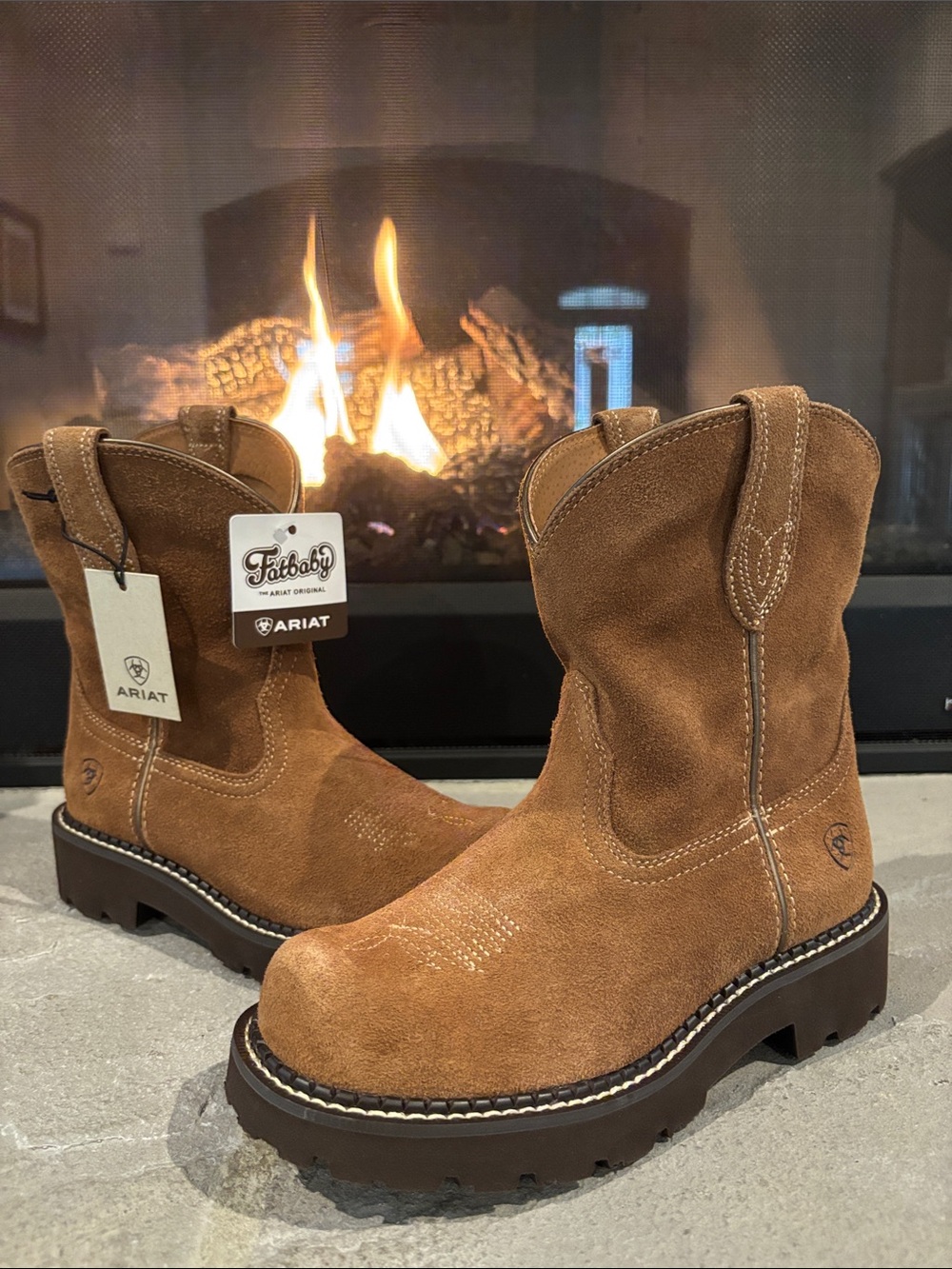 Ariat Fat Baby Slouched Crushed Peanut Suede,cushioned,fat toe,stitching,Western